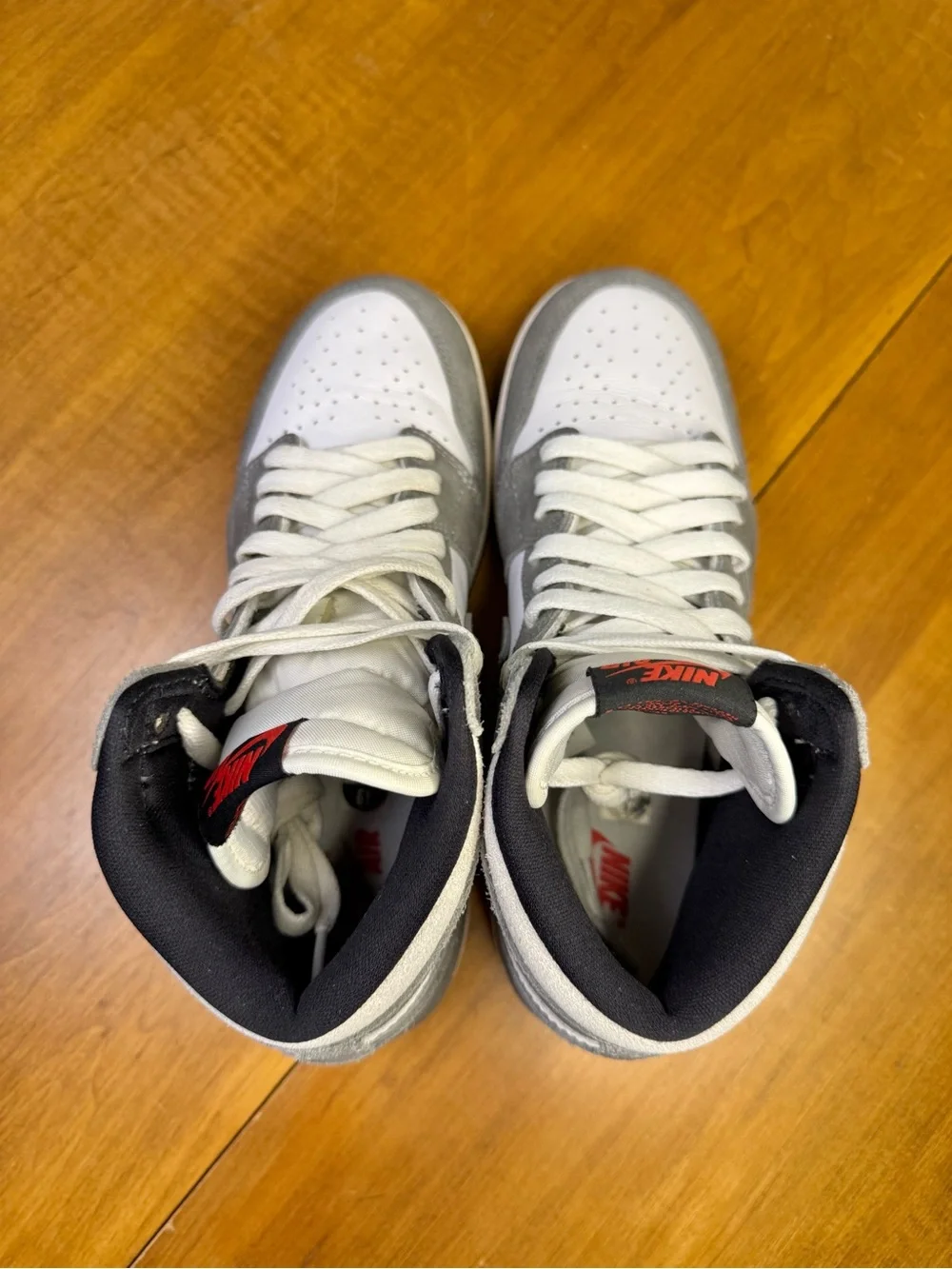 Nike Air Jordan 1 Retro High OG DZ5485-051 Size 6Y